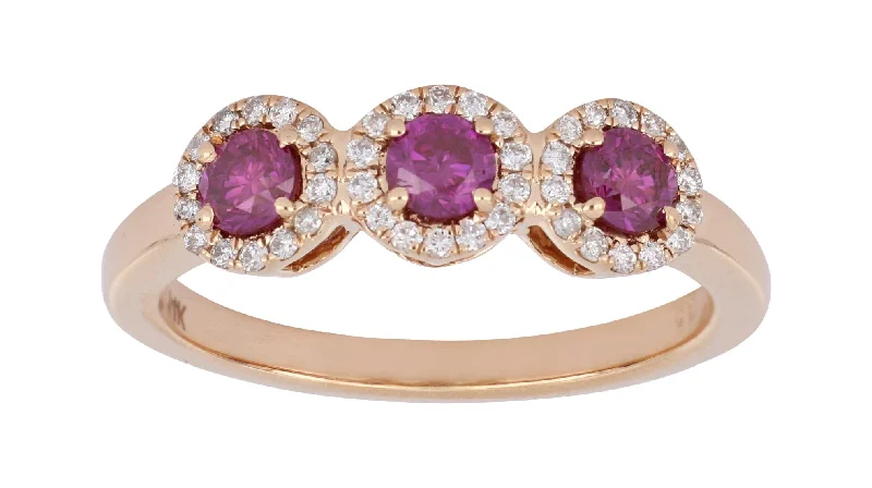 Purple Diamond Ring (Purple Diamond 0.48 cts. White Diamond 0.17 cts.)