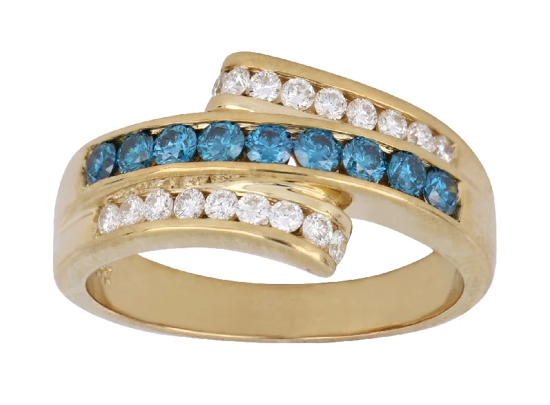 Blue Diamond Ring (Blue Diamond 0.41 cts. White Diamond 0.28 cts.)