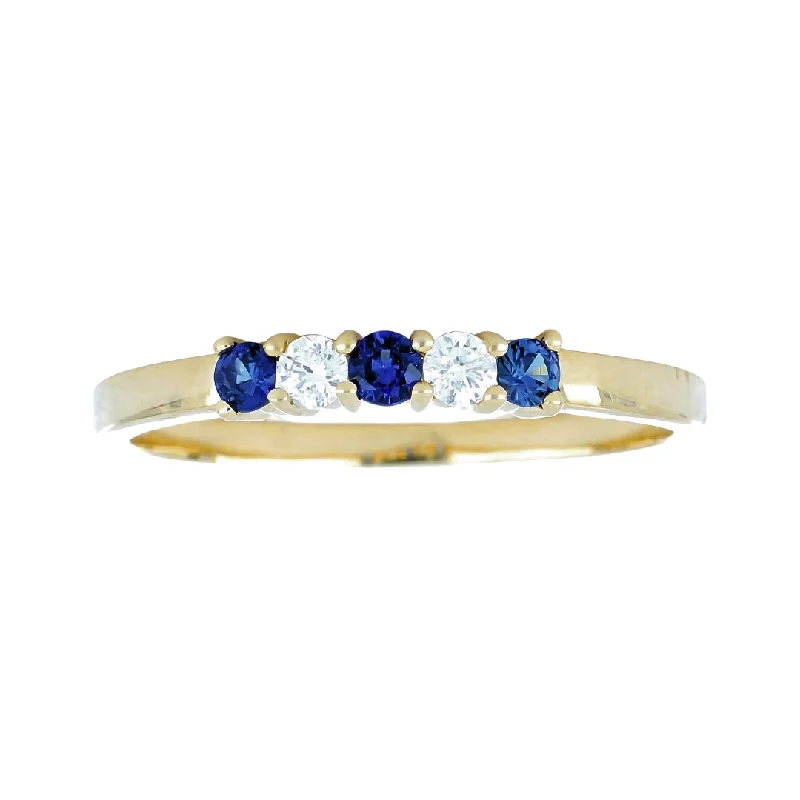 Blue Sapphire Ring (Blue Sapphire 0.22 cts. White Diamond 0.1 cts.)