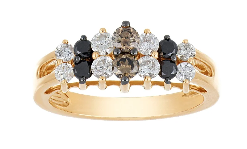 Brown Diamond Ring (Brown Diamond 0.22 cts. Black Diamond 0.2 cts. White Diamond 0.48 cts.)