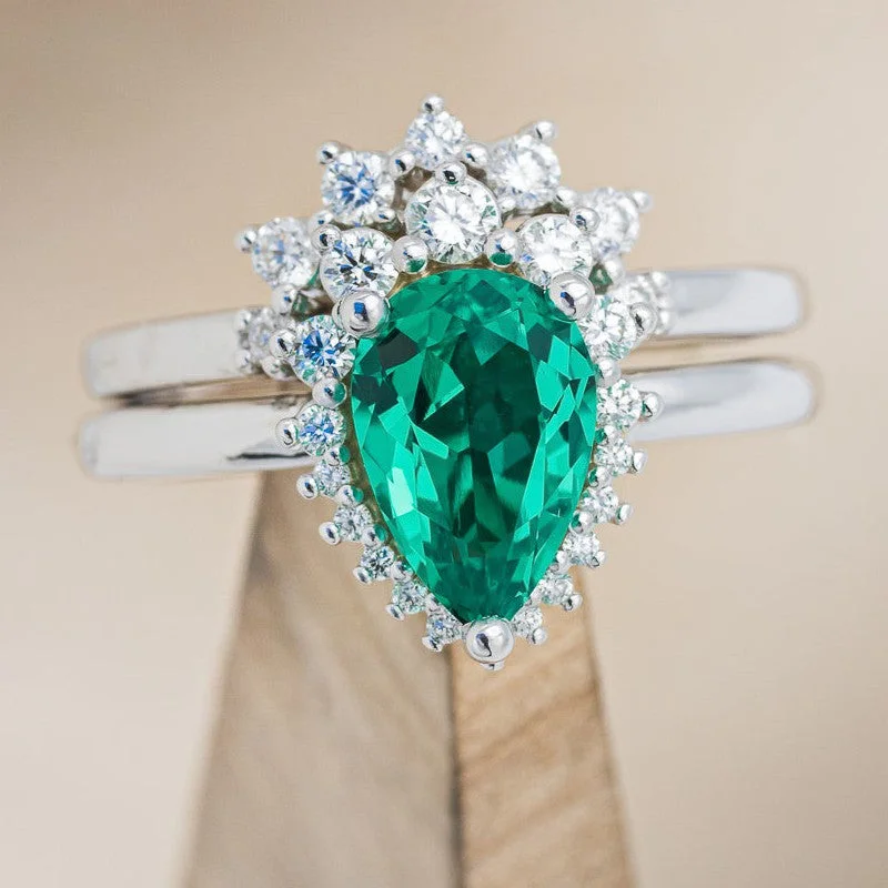 "LAVERNA" - PEAR CUT LAB-GROWN EMERALD ENGAGEMENT RING WITH DIAMOND HALO