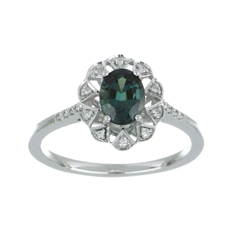 Alexandrite Ring (Alexandrite 0.38 cts. White Diamond 0.06 cts.)