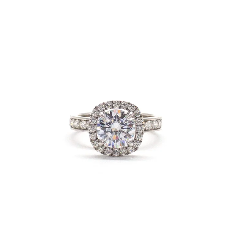 Round Halo Engagement Ring