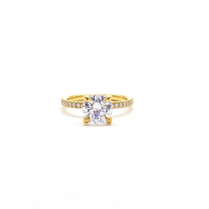 Round Solitaire Engagement Ring