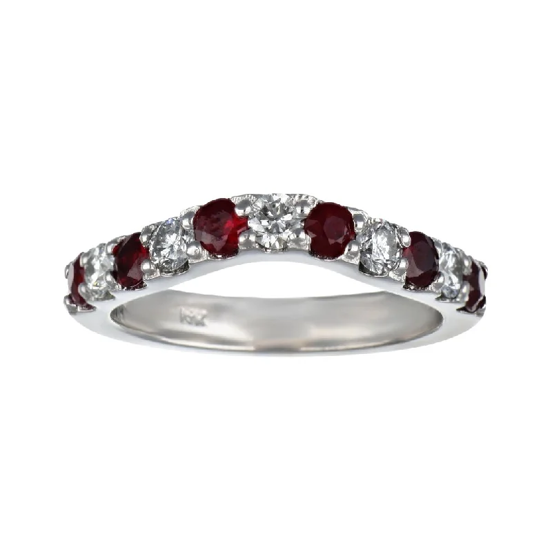 Ruby Ring (Ruby 0.66 cts. White Diamond 0.48 cts.)