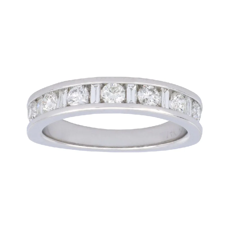 White Diamond Ring (Diamond 0.56 cts. White Diamond 0.19 cts.)