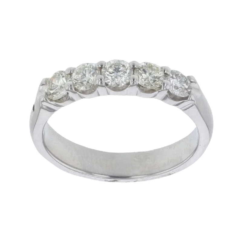 White Diamond Ring (White Diamond 0.75 cts.)