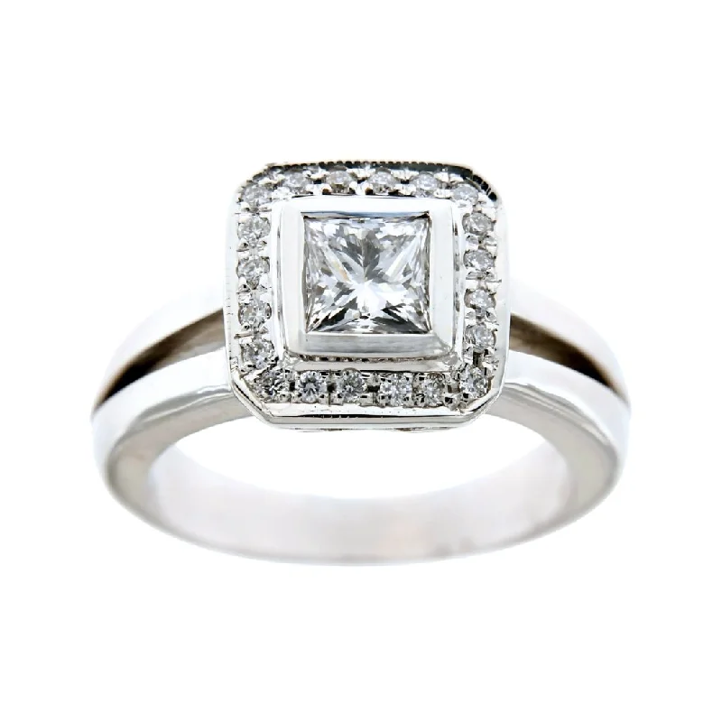 White Diamond Ring (White Diamond 0.8 cts. White Diamond 0.25 cts.)