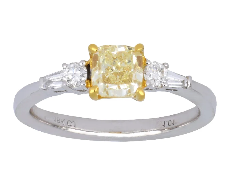 Yellow Diamond Ring (Yellow Diamond 1.01 cts. White Diamond 0.15 cts. White Diamond 0.11 cts.)