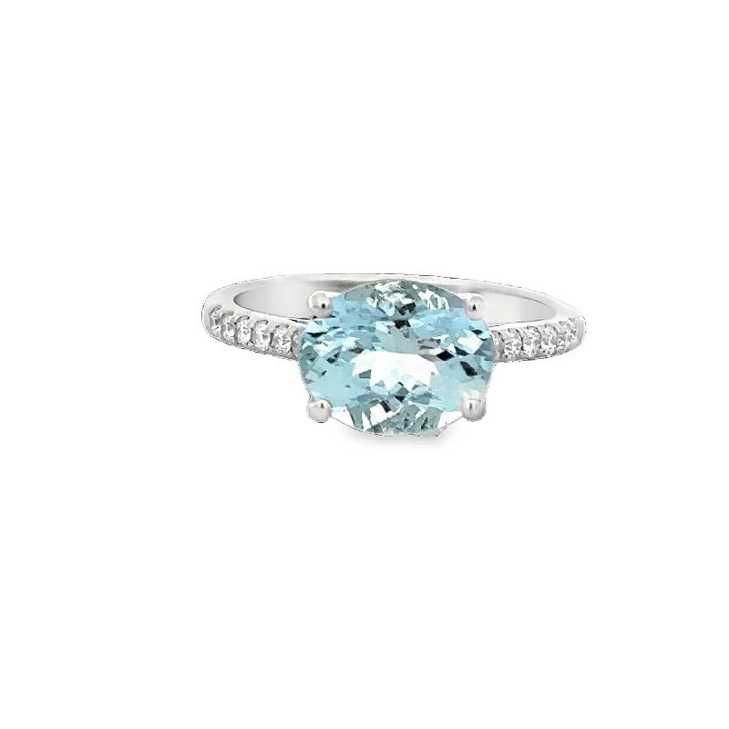 Aquamarine and Diamond Ring in White Gold