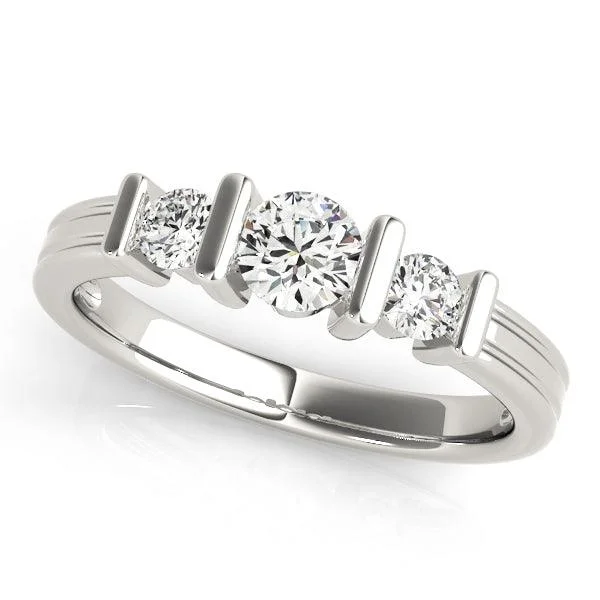 Sara 3 Stone Ring